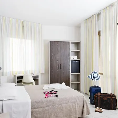 Hotel Ancora 3*