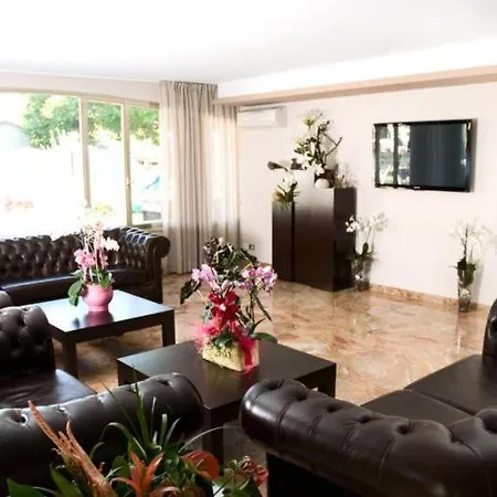 Ancora Hotel