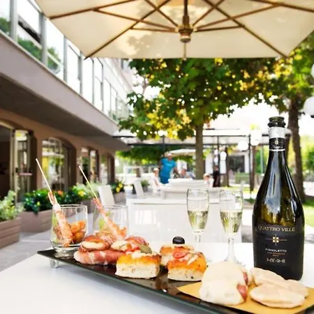 Ancora Hotel